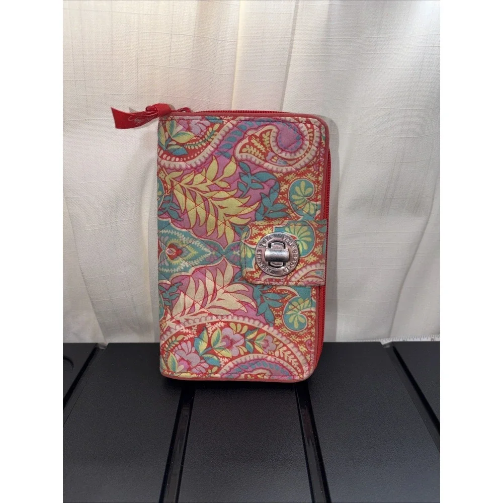 Vera Bradley 